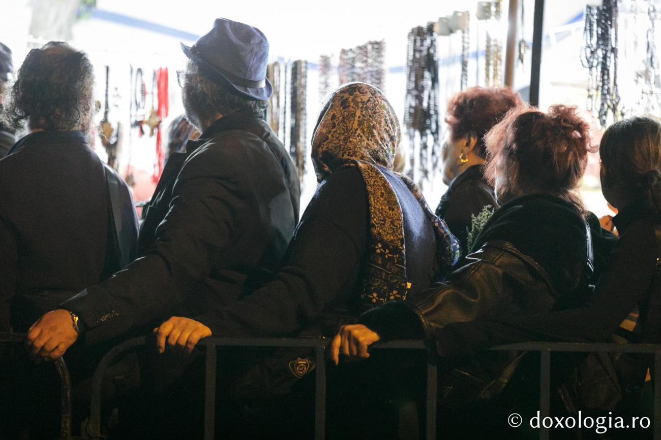 (Foto) Pelerinii – cei mai frumoși rugători către Dumnezeu și Sfinții Săi, 2019